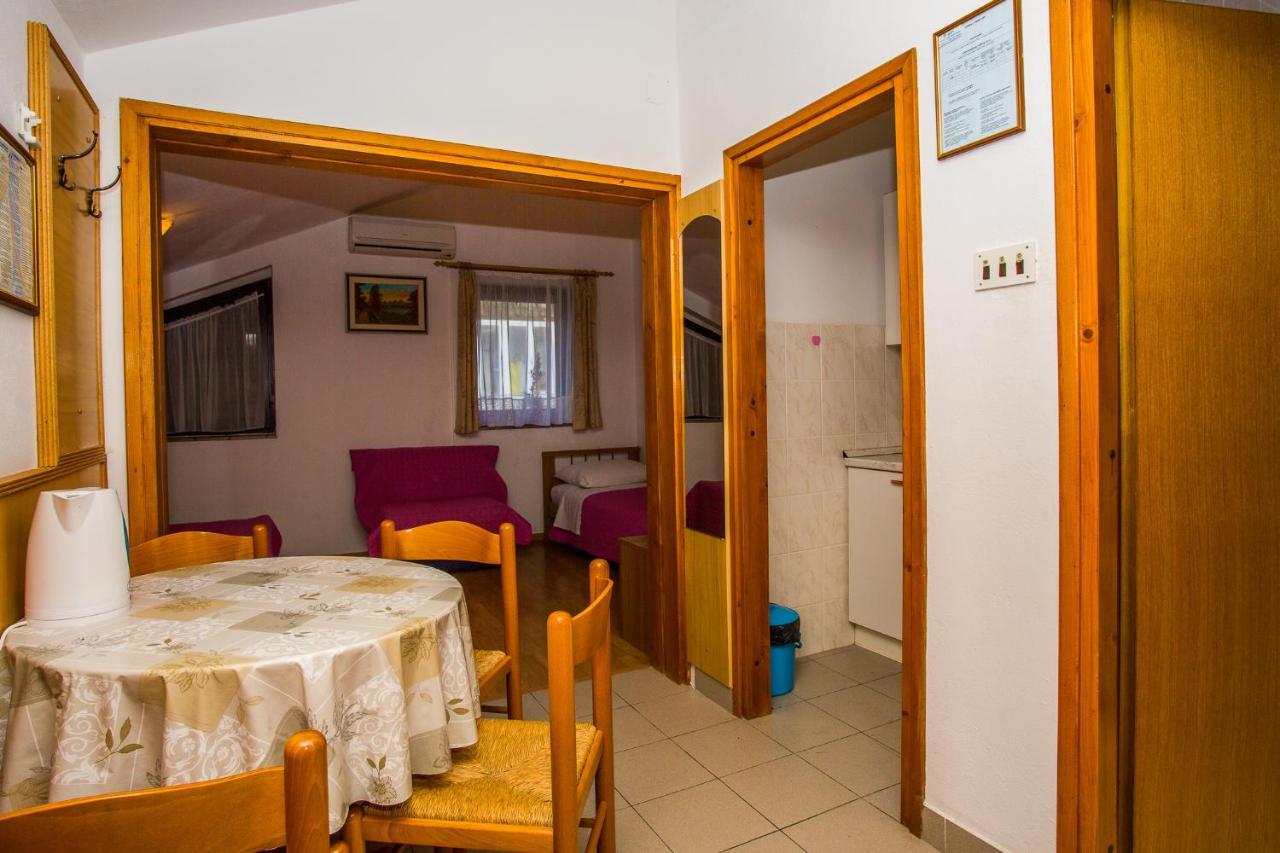 Apartmani Pava Omiš Exterior foto